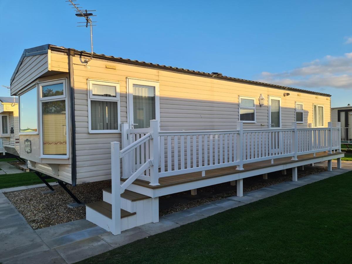 6 Berth Central Heated On The Chase Villa Ingoldmells Exterior photo