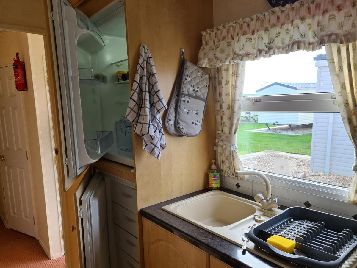 6 Berth Central Heated On The Chase Villa Ingoldmells Exterior photo